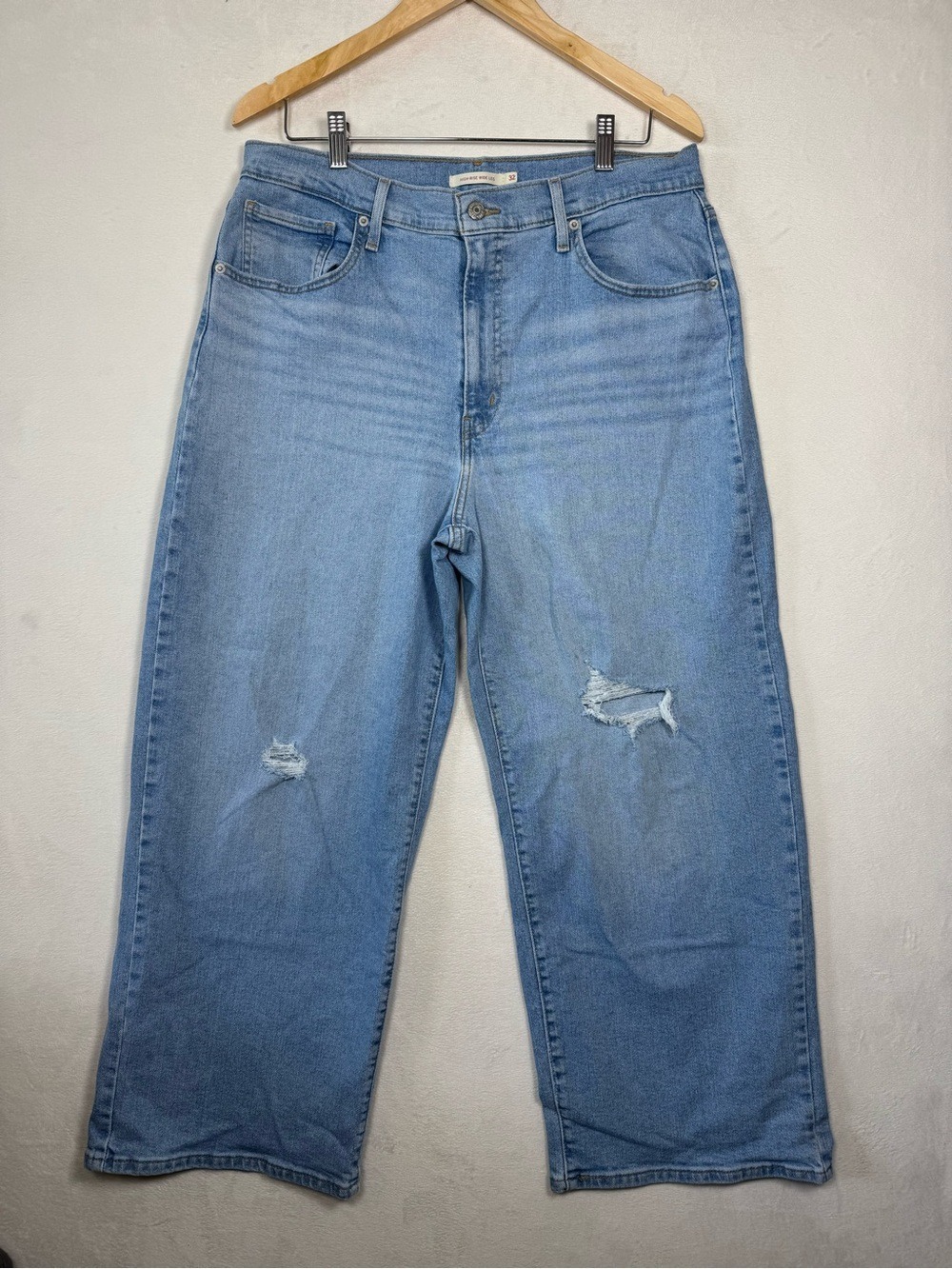 Levi's Women’s High-Rise Wide Leg Jeans - Light Blue 32